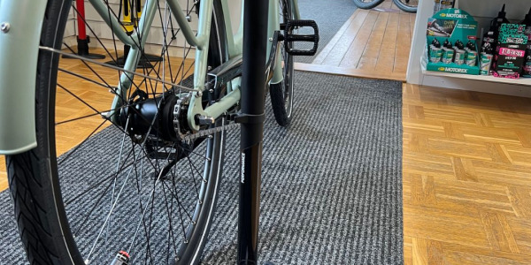 Hur pumpar man cykeldäck? En enkel guide för rätt tryck och bättre cykling